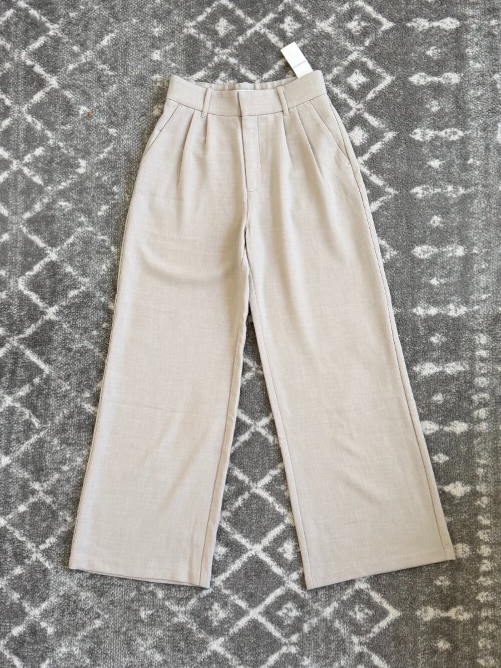 Abercrombie & Fitch Sloane Tailored Pant, Beige, Size Small Short